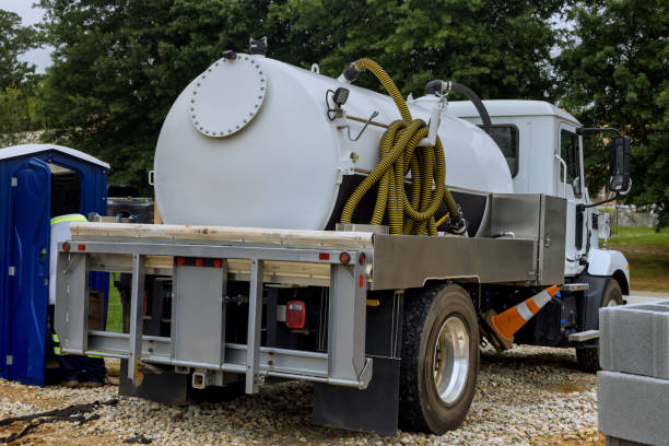Best Luxury portable toilet rental  in Mayfield, OH